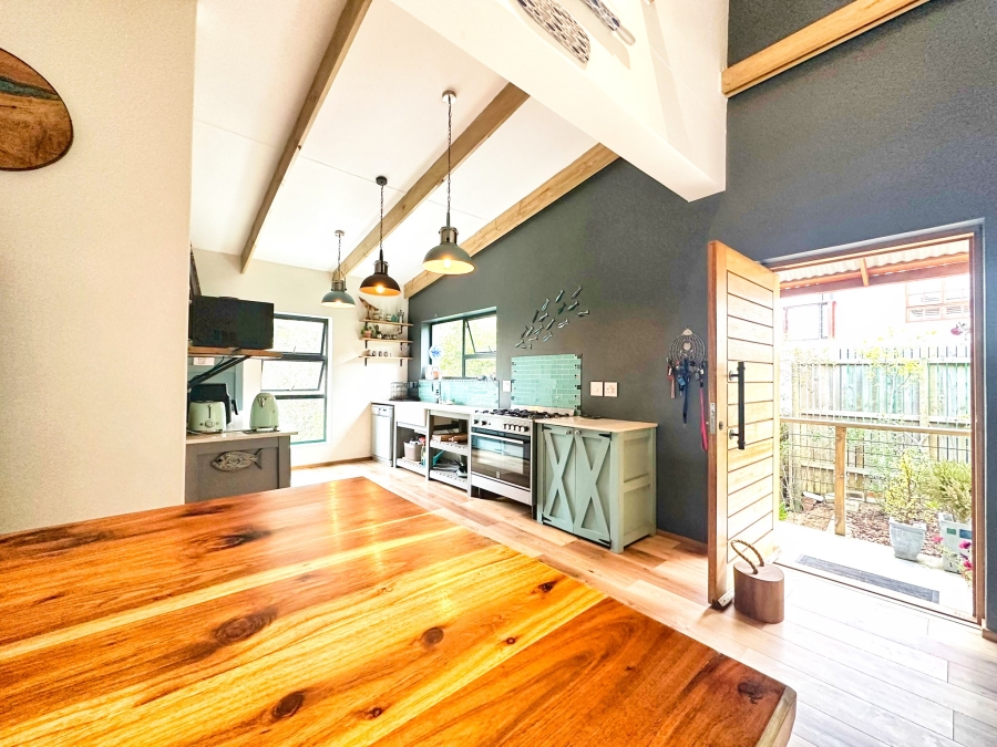 5 Bedroom Property for Sale in Cola Beach Western Cape